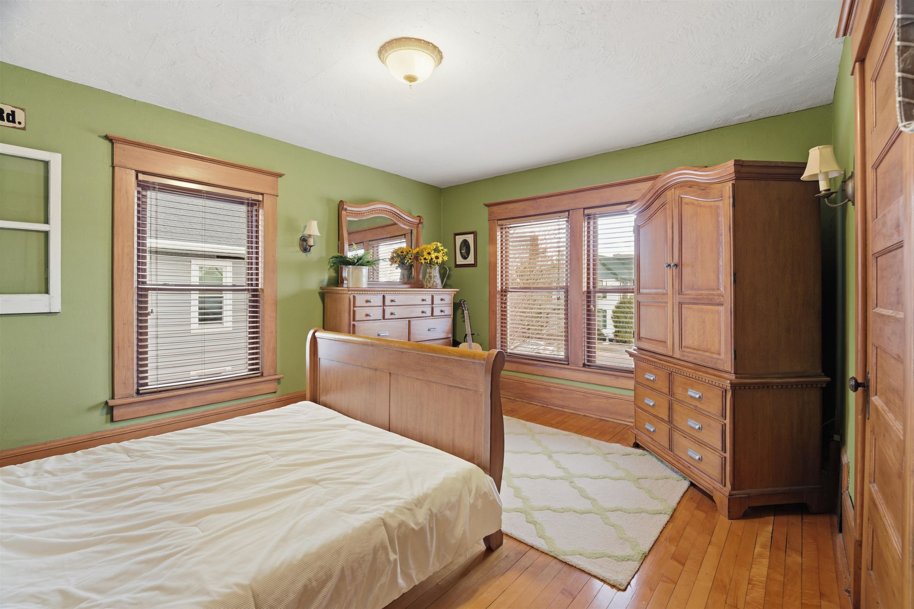 348 Broad Street Menasha, WI 54952 - Photo 22 of 40