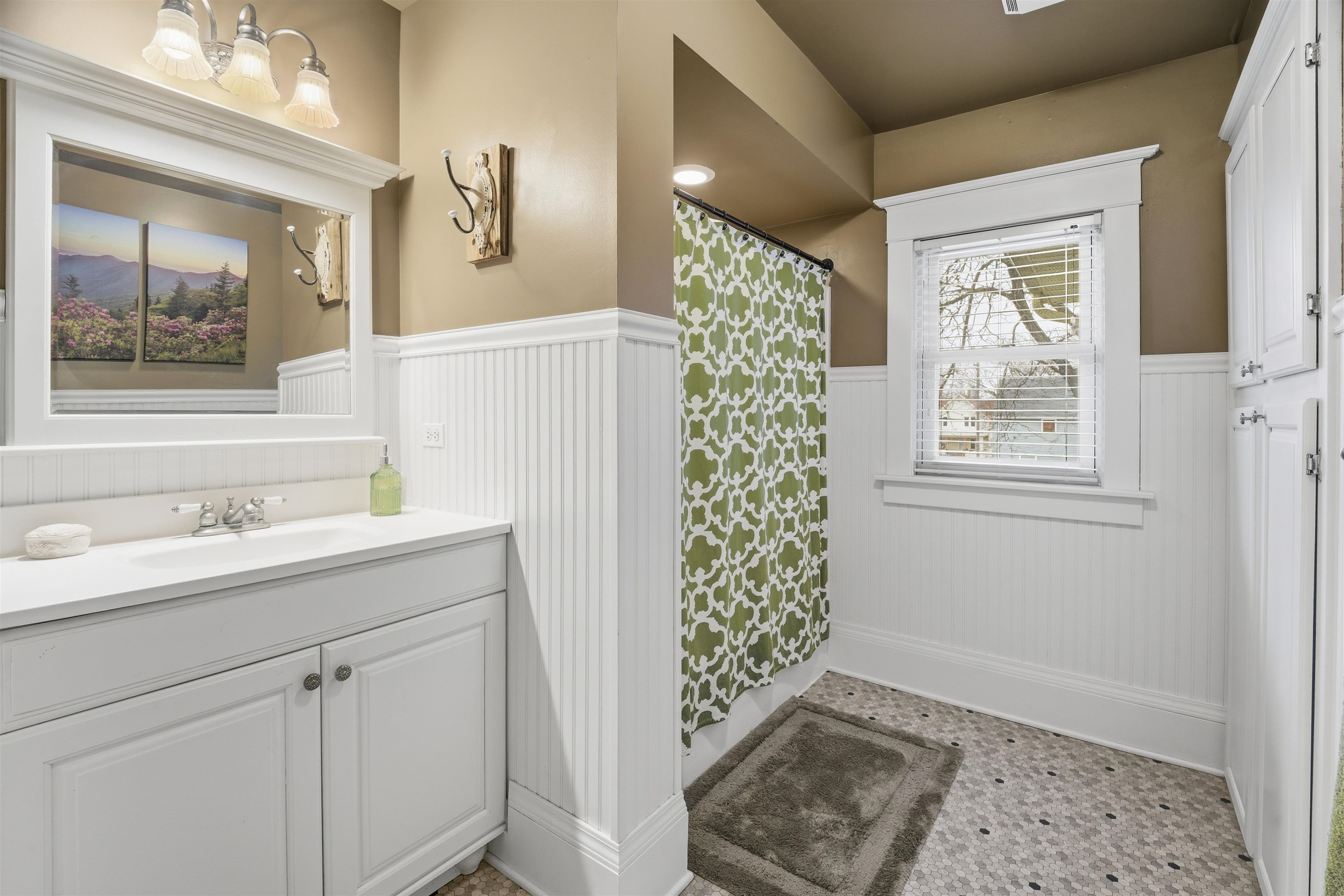 348 Broad Street Menasha, WI 54952 - Photo 28 of 40