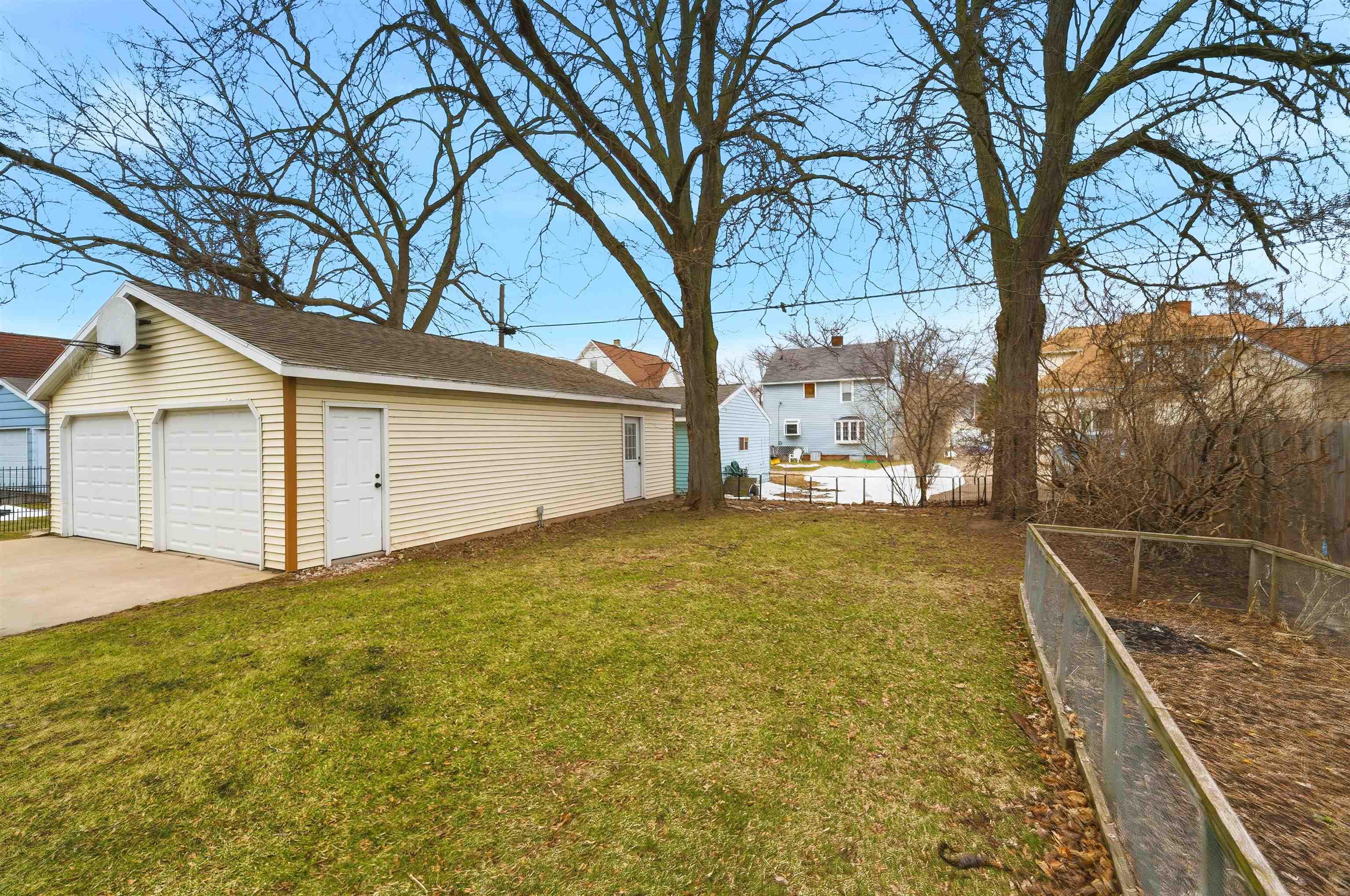 348 Broad Street Menasha, WI 54952 - Photo 40 of 40