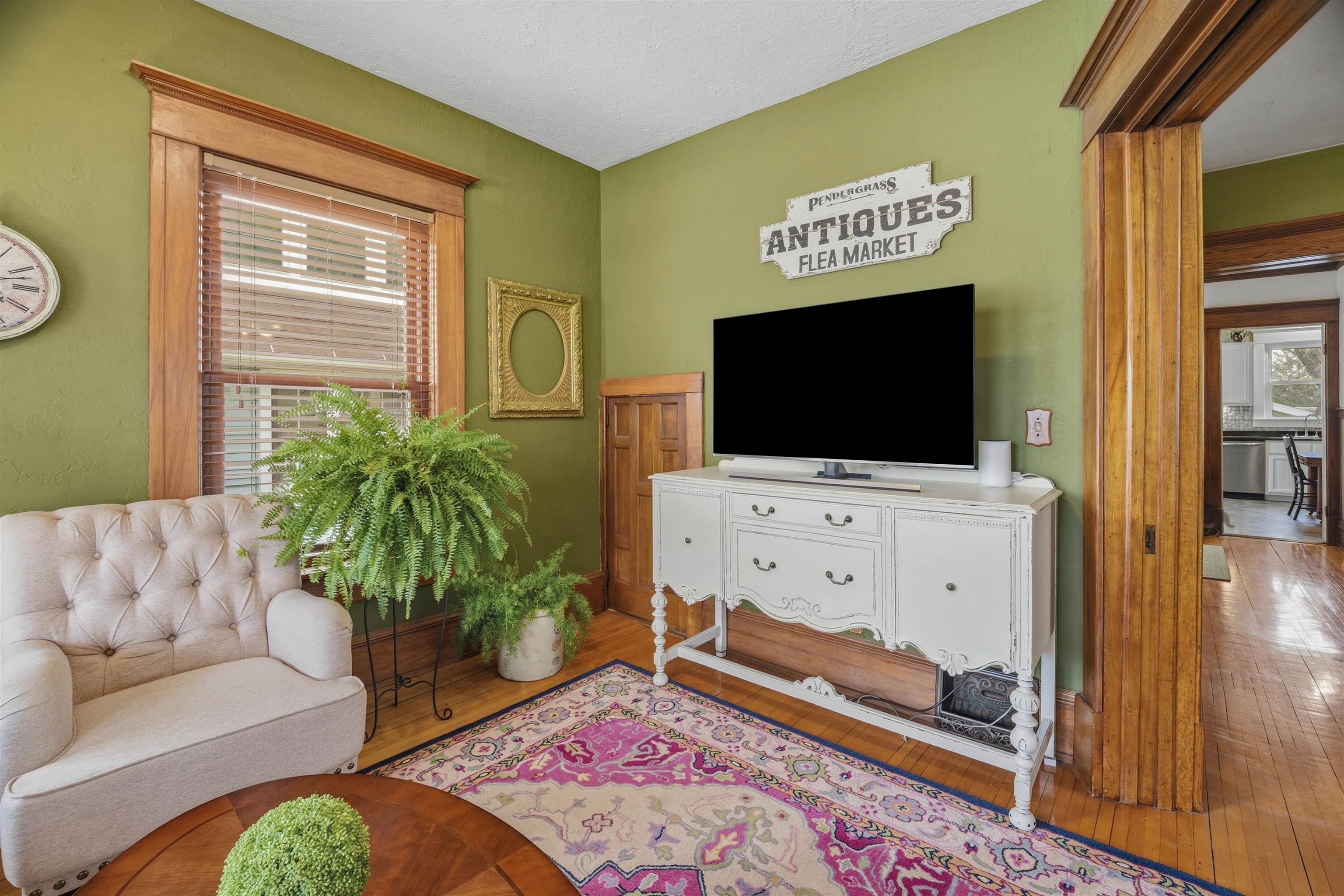 348 Broad Street Menasha, WI 54952 - Photo 9 of 40