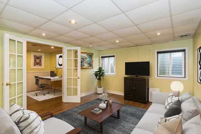 $355,000 | 13296 West Heiden Circle, Lake Bluff, IL 60044