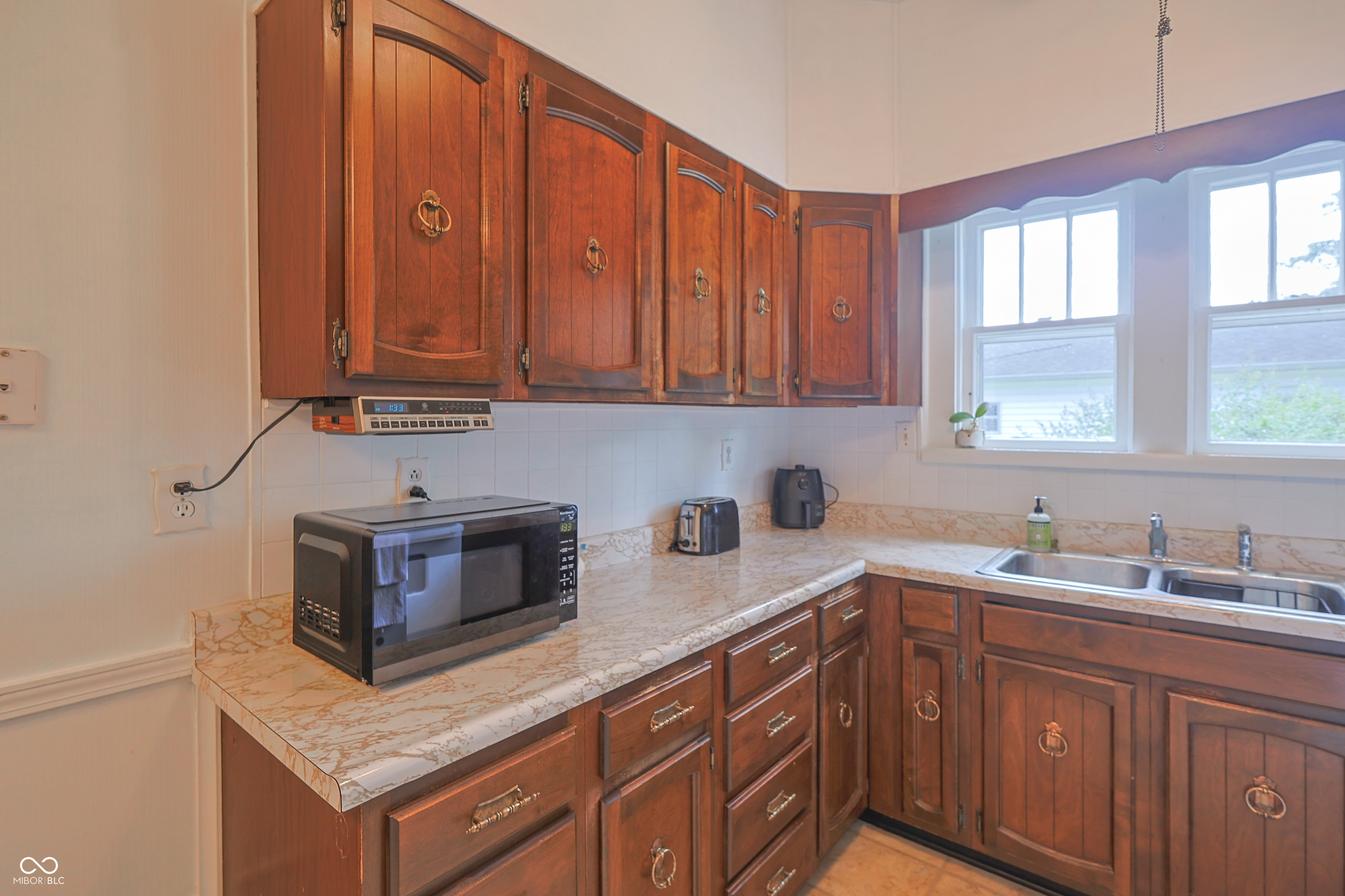 102 Center Street Elizabethtown, IN 47232 - Photo 22 of 59