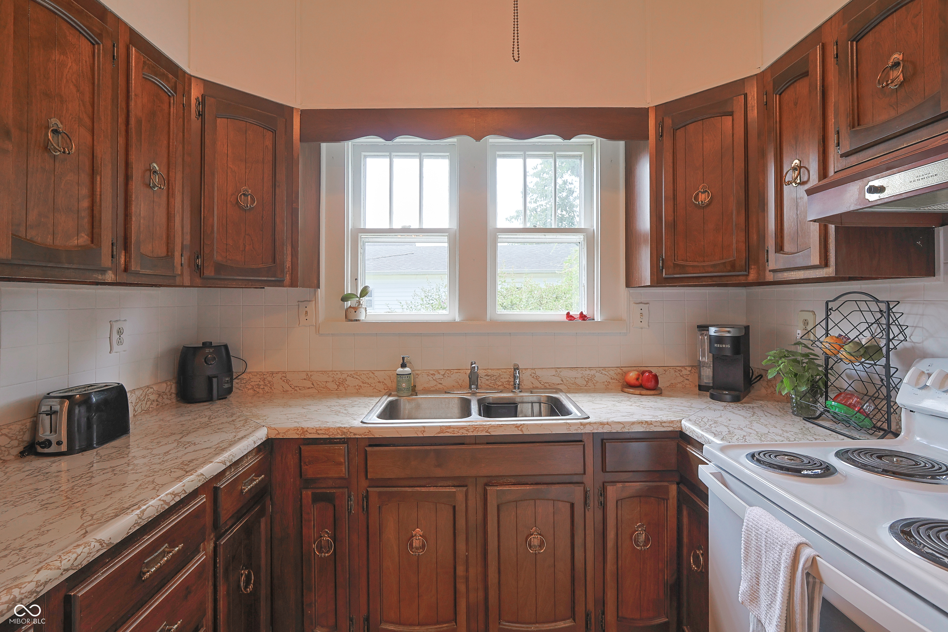 102 Center Street Elizabethtown, IN 47232 - Photo 23 of 59