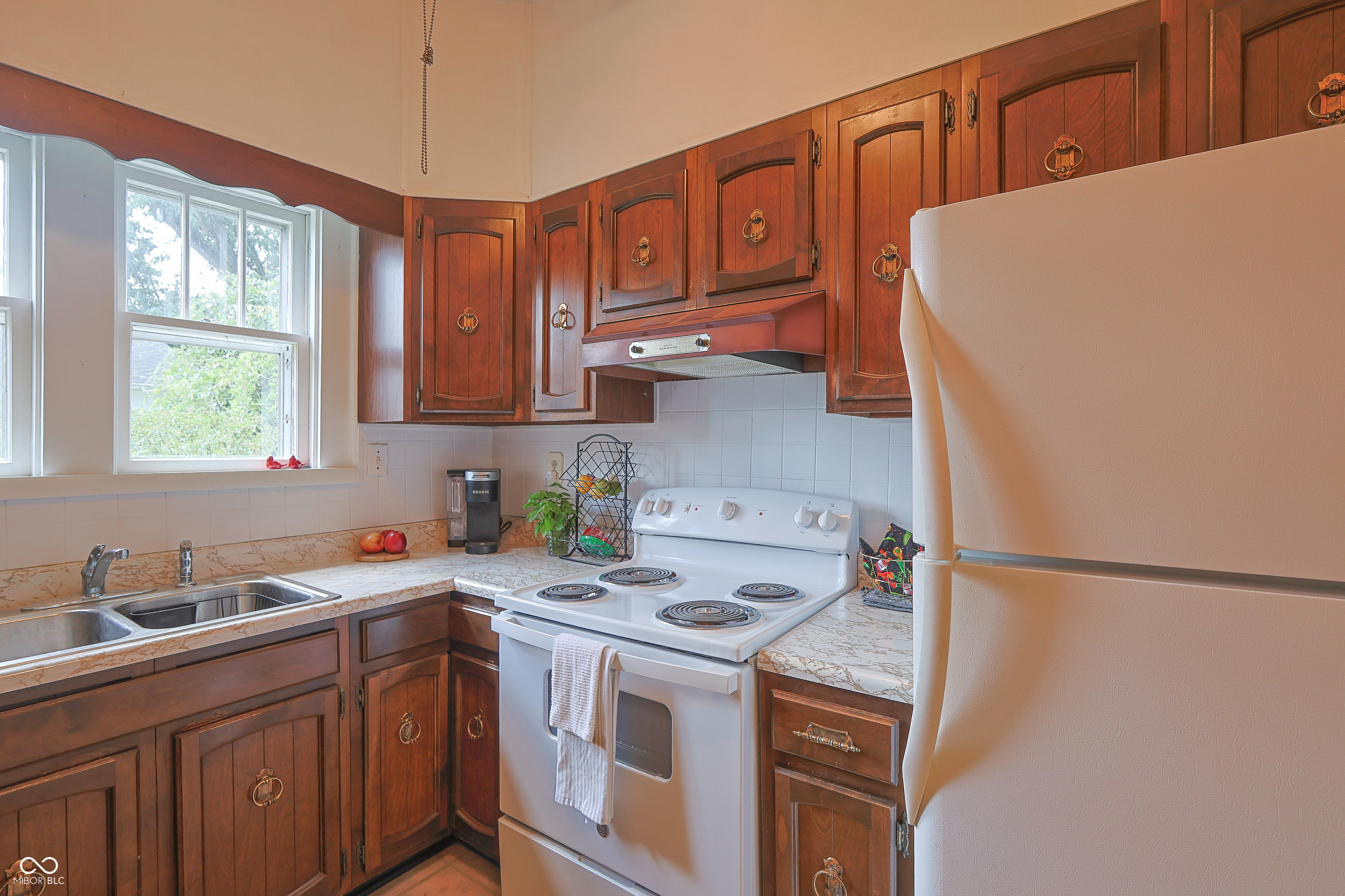 102 Center Street Elizabethtown, IN 47232 - Photo 24 of 59