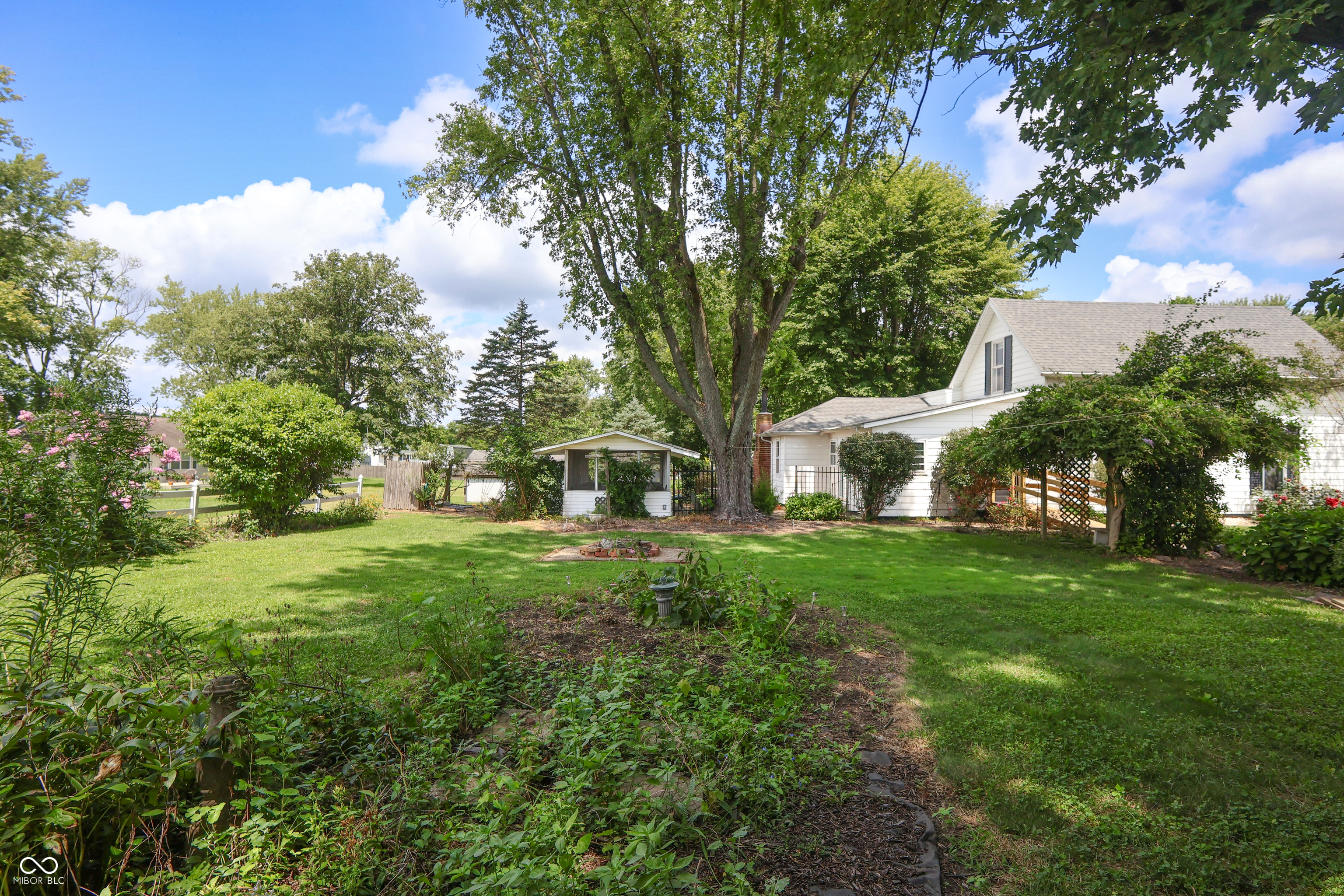 102 Center Street Elizabethtown, IN 47232 - Photo 53 of 59