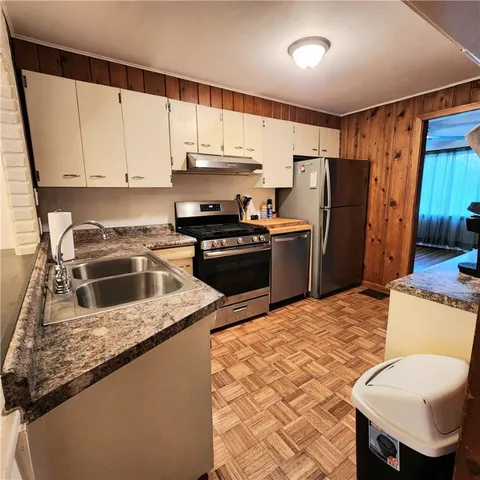 $169,200 | 1332 Mountain View Circle, Southport, NY 14871