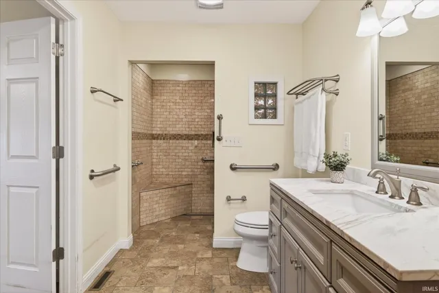 $425,000 | 4592 North Shadow Wood Drive, Bloomington, IN 47404