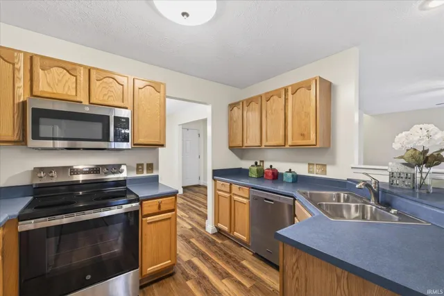 $425,000 | 4592 North Shadow Wood Drive, Bloomington, IN 47404