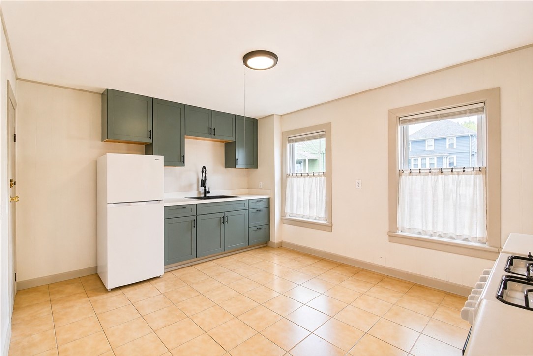 111 Johnson Street Pawtucket, RI 02860 - Photo 11 of 14