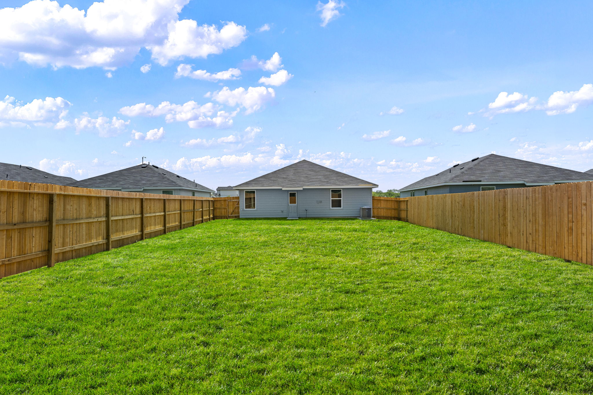 2203 Loganberry Lane Luling, TX 78648 - Photo 34 of 35