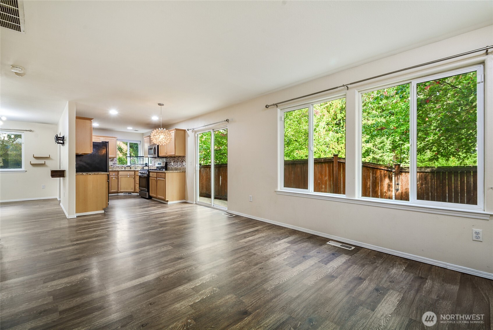 18302 8th Avenue Southeast Bothell, WA 98012 - Photo 12 of 32 Gallery Image 12