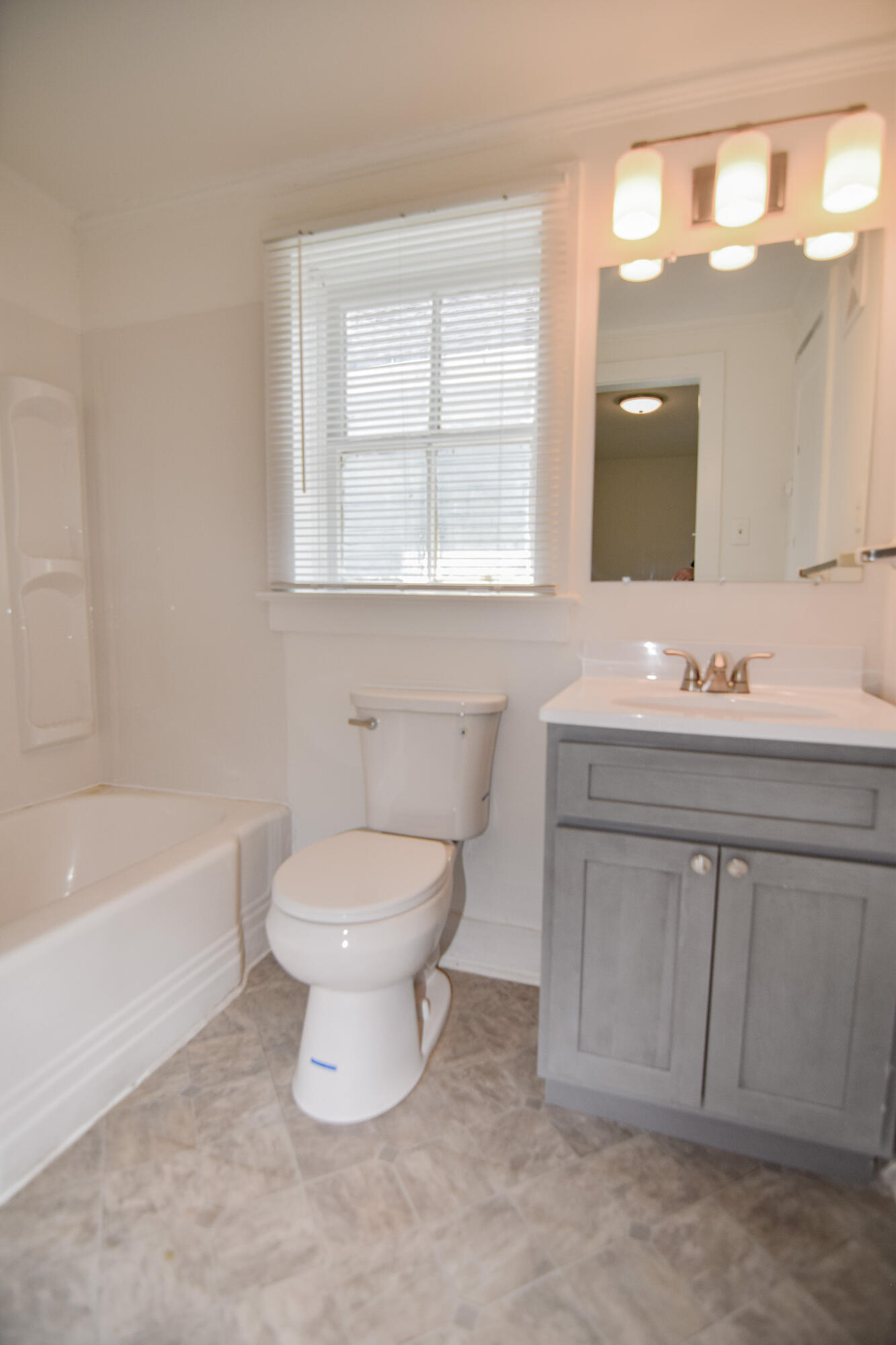 74 Smith Street, Unit A Charleston, SC 29401 - Photo 6 of 8 74 Smith Street A -12