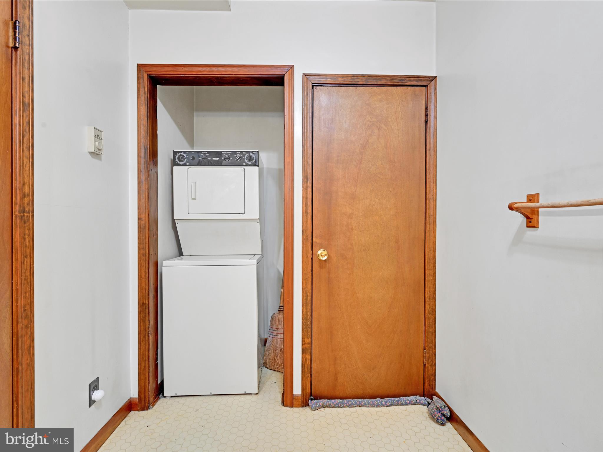 36 East Washington Street Elizabethtown, PA 17022 - Photo 13 of 32 1st Floor Apartment Laundry