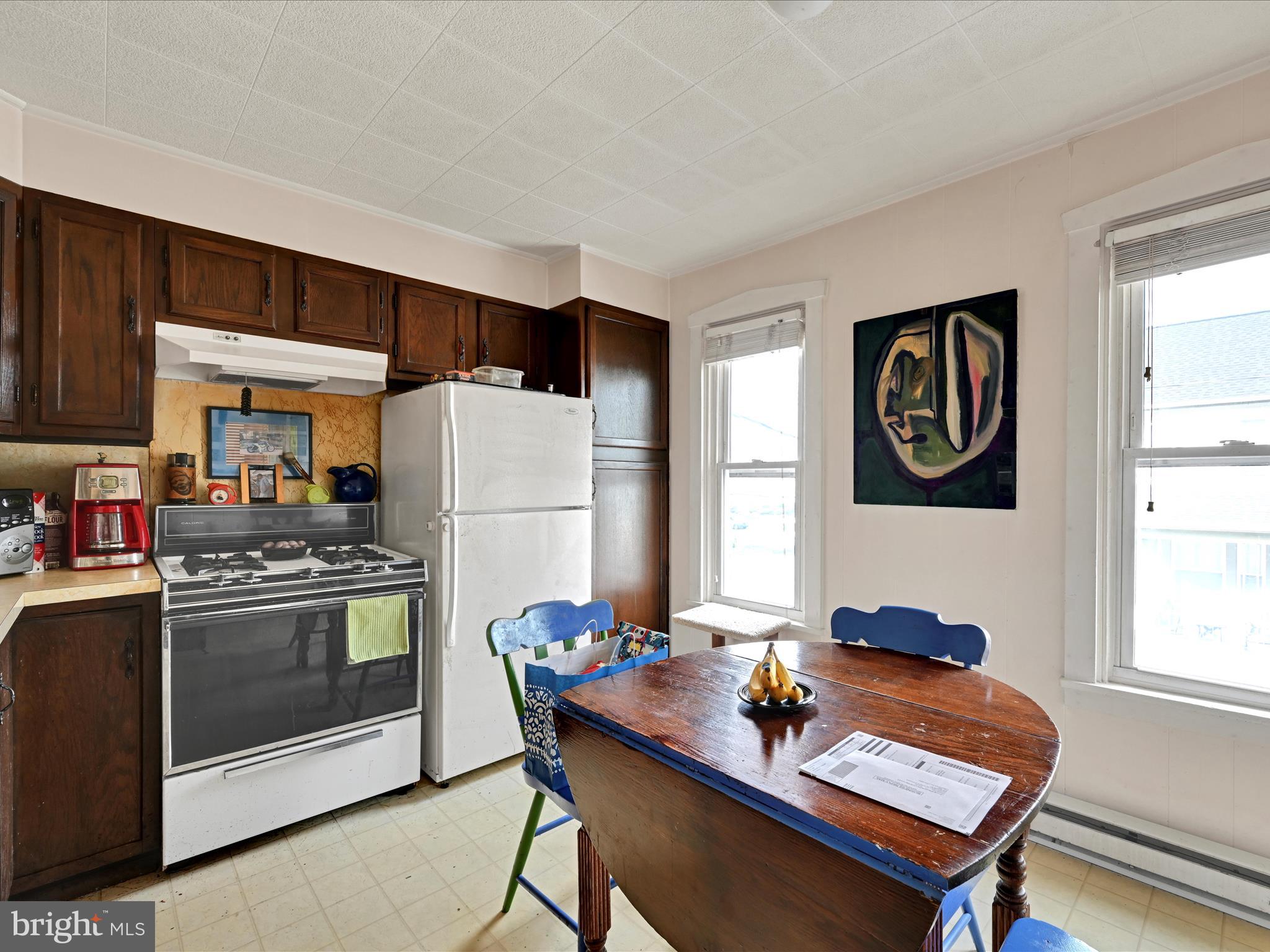 36 East Washington Street Elizabethtown, PA 17022 - Photo 19 of 32 2nd Floor Apartment Kitchen