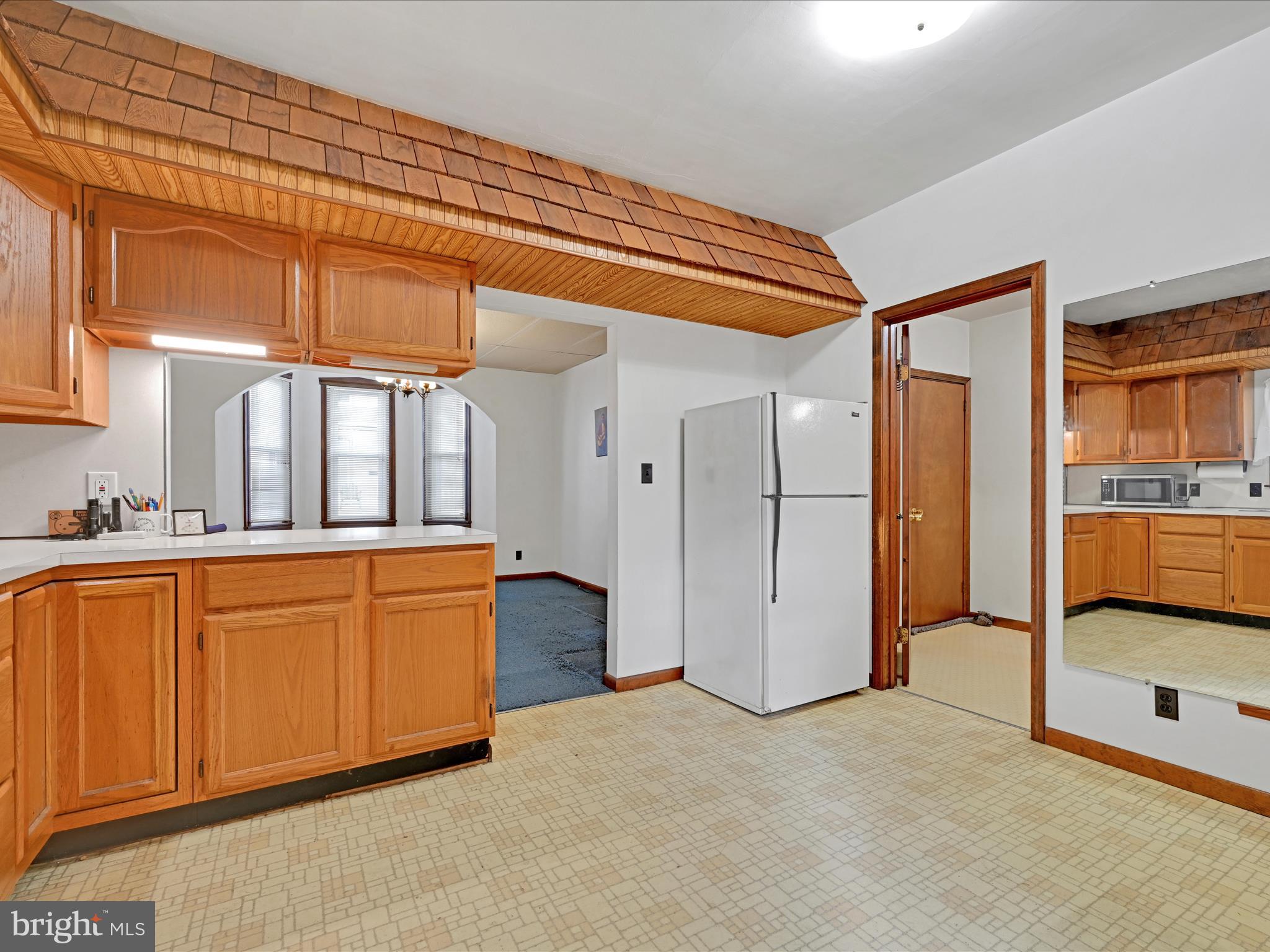 36 East Washington Street Elizabethtown, PA 17022 - Photo 7 of 32 1st Floor Apartment Kitchen
