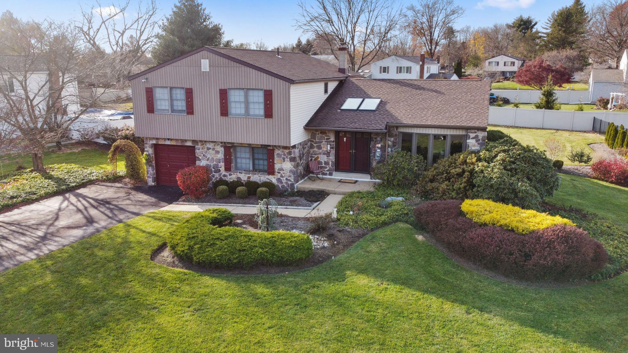 63 Lempa Road Southampton, PA 18966 - Photo 1 of 38 Classic Deerfield Split Level