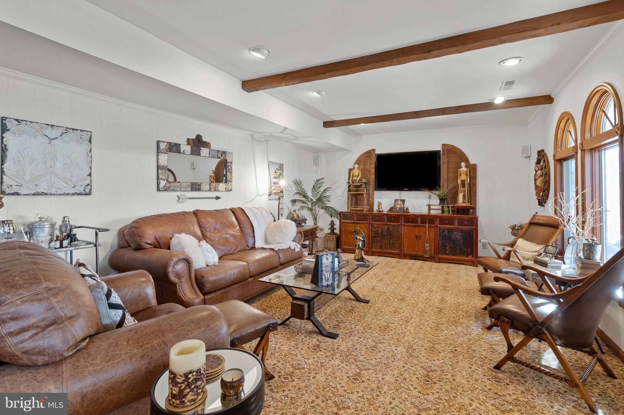 63 Lempa Road Southampton, PA 18966 - Photo 15 of 38 Beamed Family Room