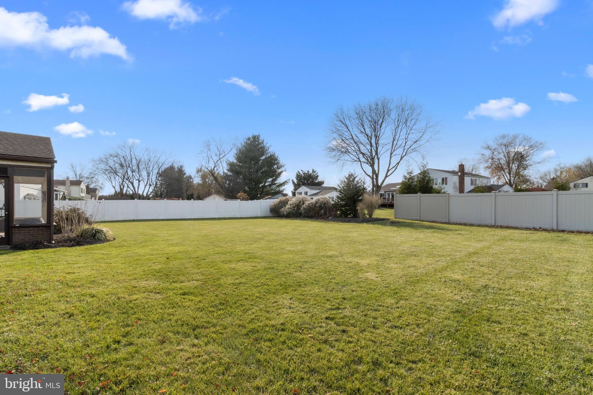 63 Lempa Road Southampton, PA 18966 - Photo 37 of 38 Yard