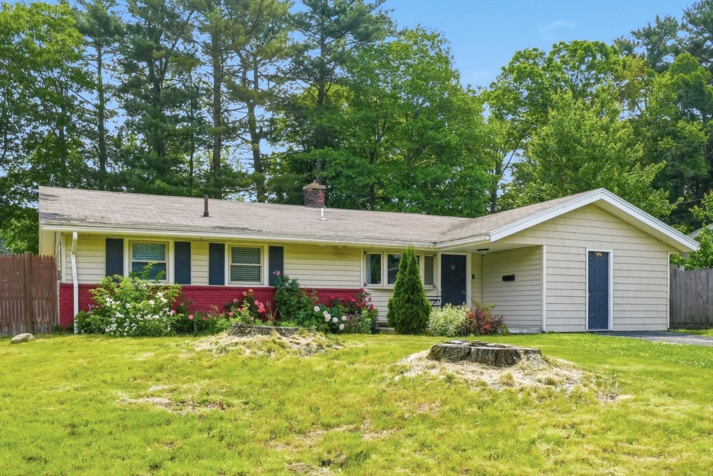 69 Elsie Road Brockton, MA 02302 - Photo 2 of 26