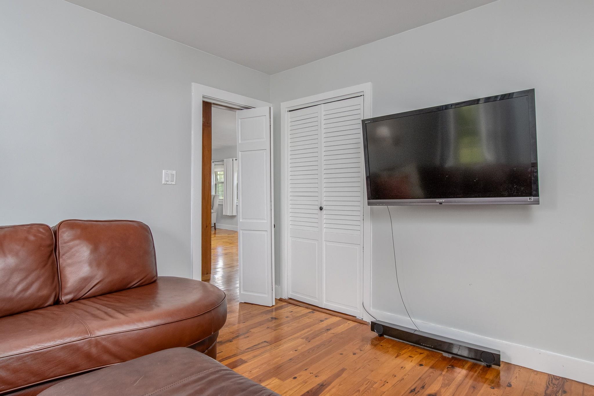 39 Dearborn Avenue Hampton, NH 03842 - Photo 26 of 48