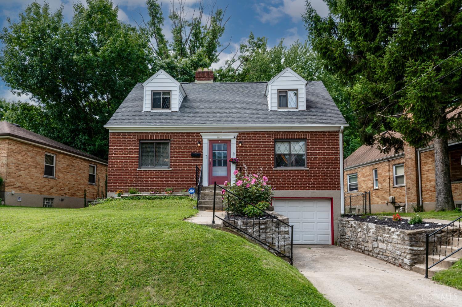 5223 Ralph Avenue Cincinnati, OH 45238 - Photo 1 of 32