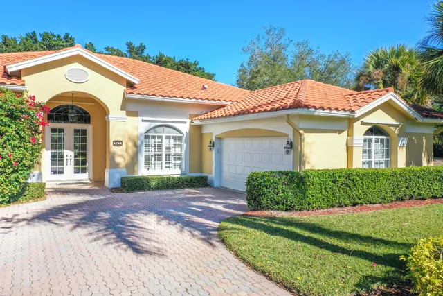 $579,000 | 9406 Meadowood Drive, Fort Pierce, FL 34951