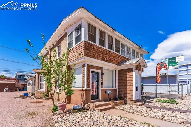 $425,000 | 621 Royal Gorge Boulevard, Canon City, CO 81212