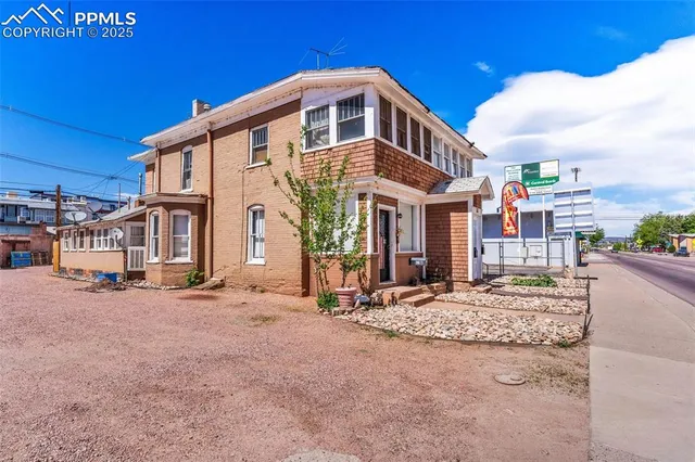 $425,000 | 621 Royal Gorge Boulevard, Canon City, CO 81212