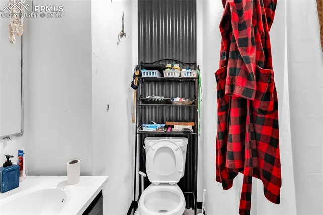 $425,000 | 621 Royal Gorge Boulevard, Canon City, CO 81212