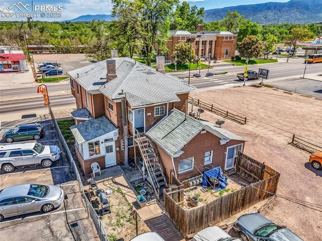 $425,000 | 621 Royal Gorge Boulevard, Canon City, CO 81212