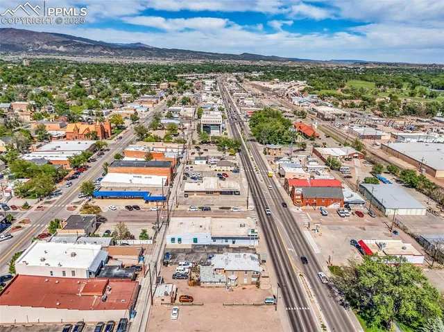 $425,000 | 621 Royal Gorge Boulevard, Canon City, CO 81212