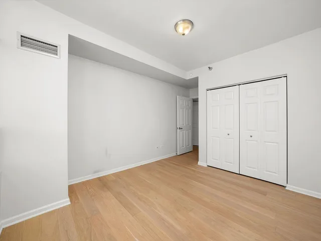 $4,000 | 1255 South State Street, Unit 1703, Chicago, IL 60605