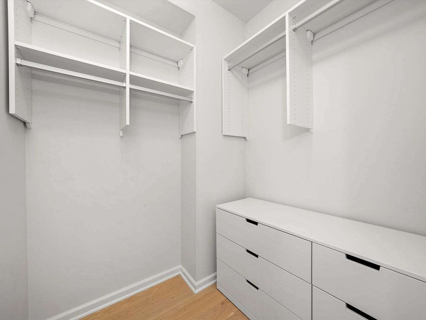 1255 South State Street, Unit 1703 Chicago, IL 60605 - Photo 18 of 27