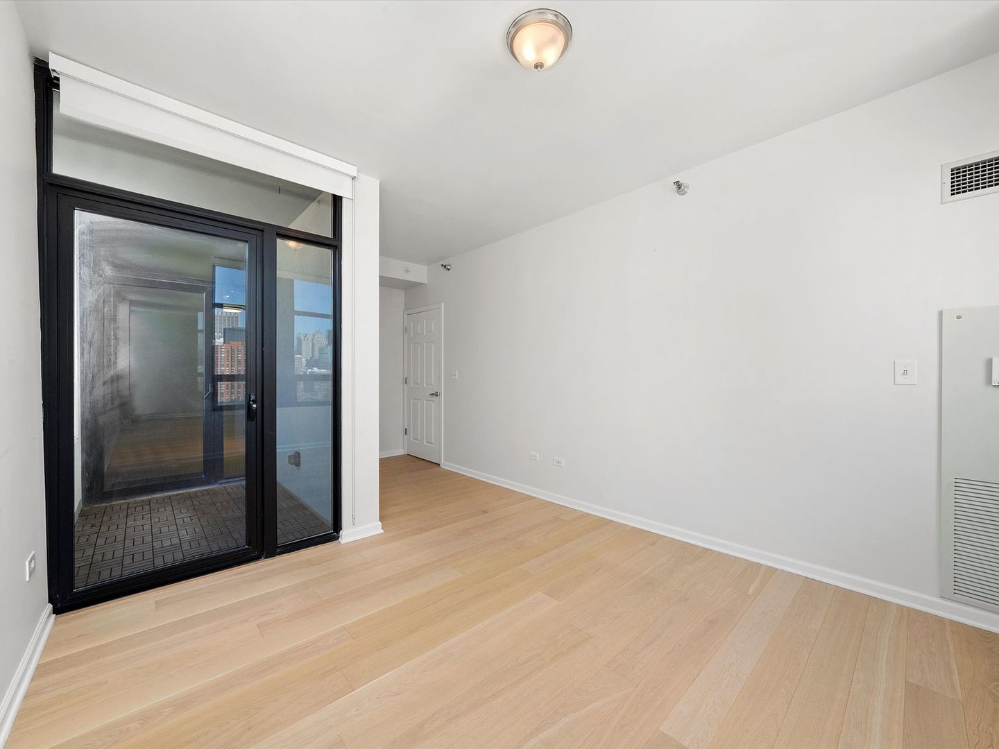 1255 South State Street, Unit 1703 Chicago, IL 60605 - Photo 19 of 27