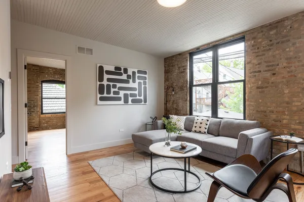 $6,995 | 2228 North Kedzie Boulevard, Unit CH, Chicago, IL 60647