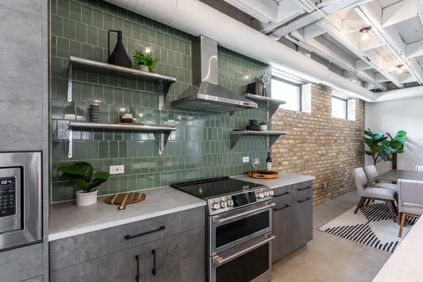 $6,995 | 2228 North Kedzie Boulevard, Unit CH, Chicago, IL 60647