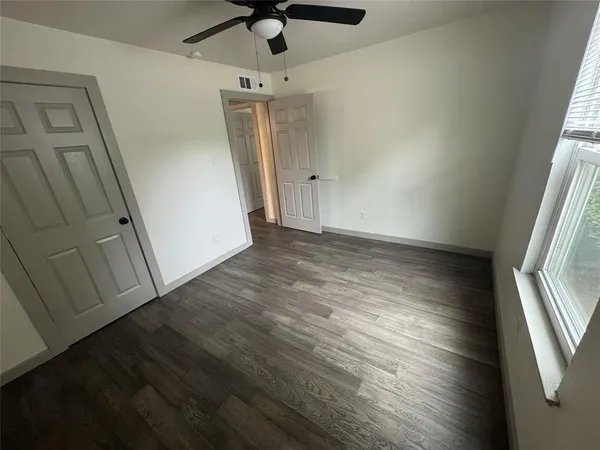 $1,275 | 7300 Comanche Trail, Unit 2, Lake Worth, TX 76135