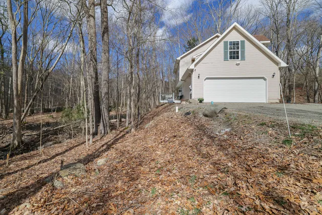 $499,900 | 106 Alwen Avenue, East Stroudsburg, PA 18301