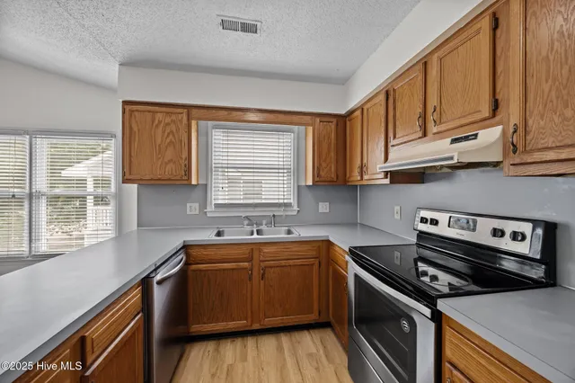 $147,000 | 123 West Victoria Court, Unit F, Greenville, NC 27834