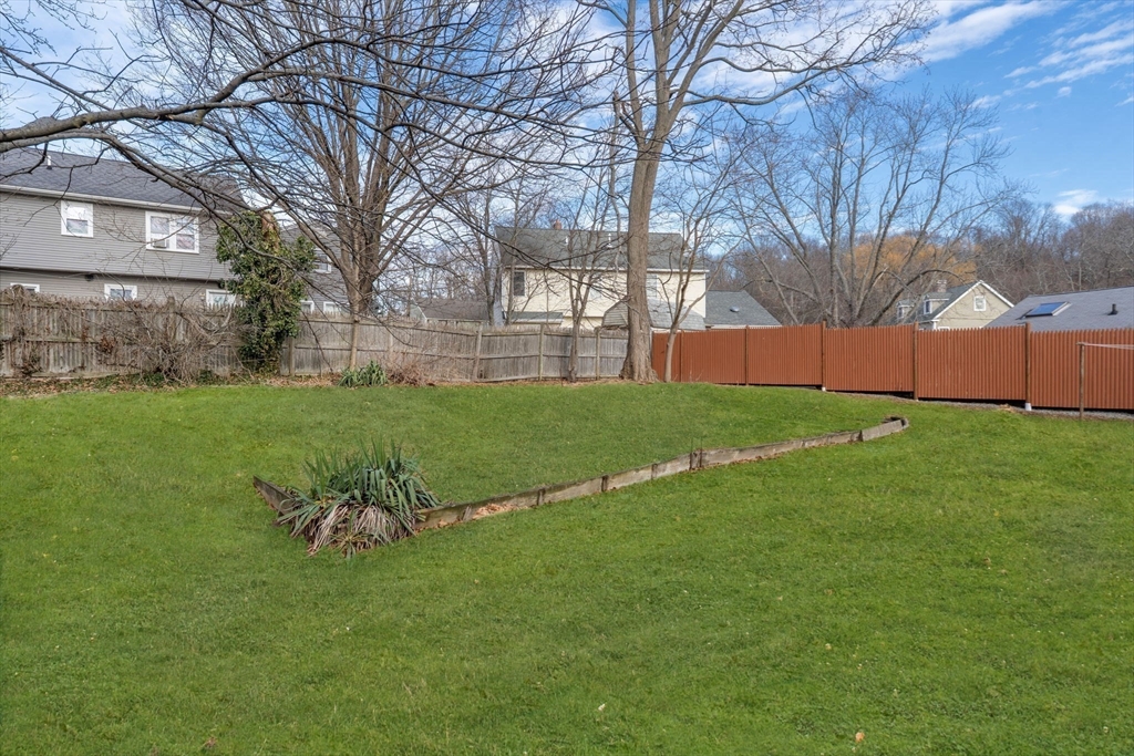 6 Bartlett Road Danvers, MA 01923 - Photo 6 of 28 Gallery Image 6