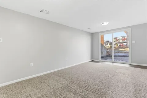 $238,988 | 914 Madison Street, Leavenworth, KS 66048