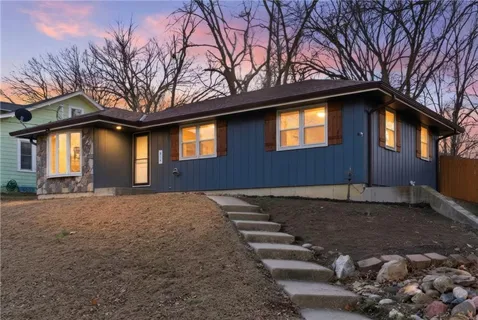 $238,988 | 914 Madison Street, Leavenworth, KS 66048