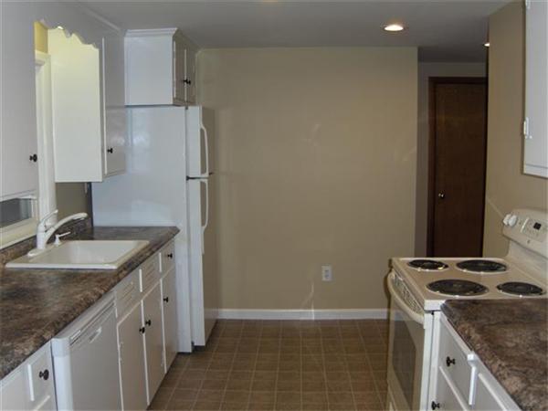 7 Sylvia Road North Reading, MA 01864 - Photo 9 of 19 Gallery Image 9