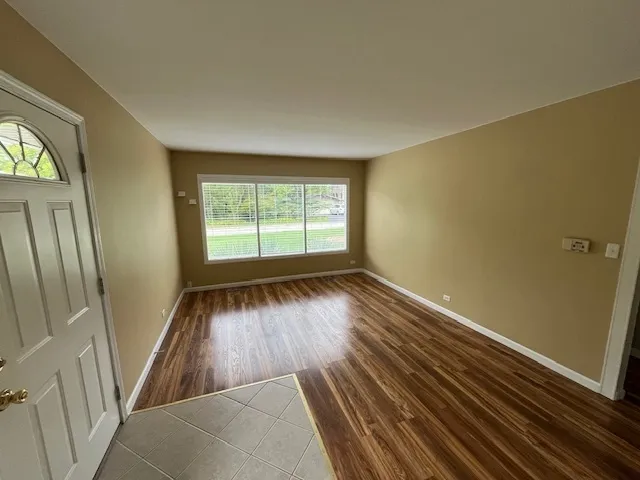 $3,300 | 5611 South Quincy Street, Hinsdale, IL 60521