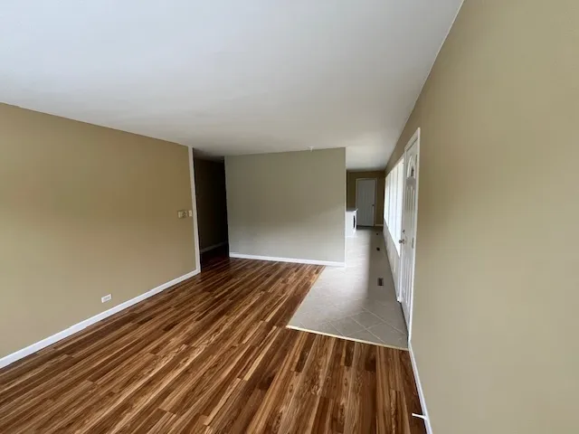 $3,300 | 5611 South Quincy Street, Hinsdale, IL 60521