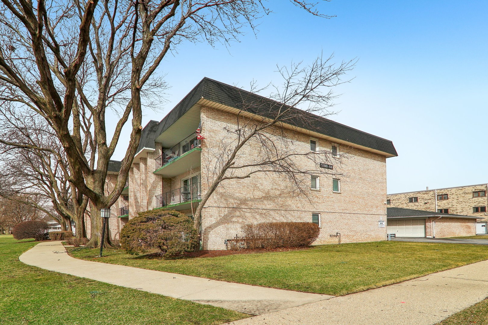 9200 South Pulaski Road, Unit 1W Oak Lawn, IL 60453 - Photo 2 of 31