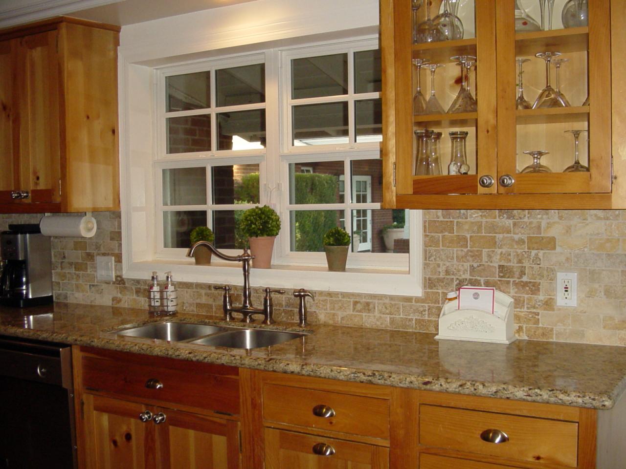 35 East Lawrence Road Phoenix, AZ 85012 - Photo 14 of 14 Kitchen