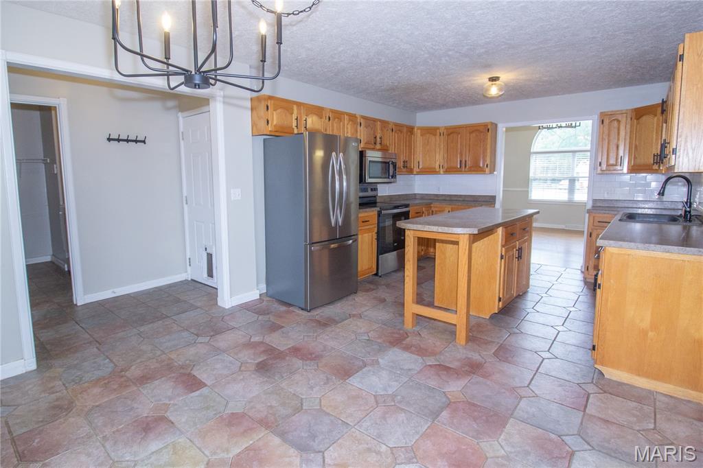 26266 Rambling Lane Richland, MO 65556 - Photo 12 of 51