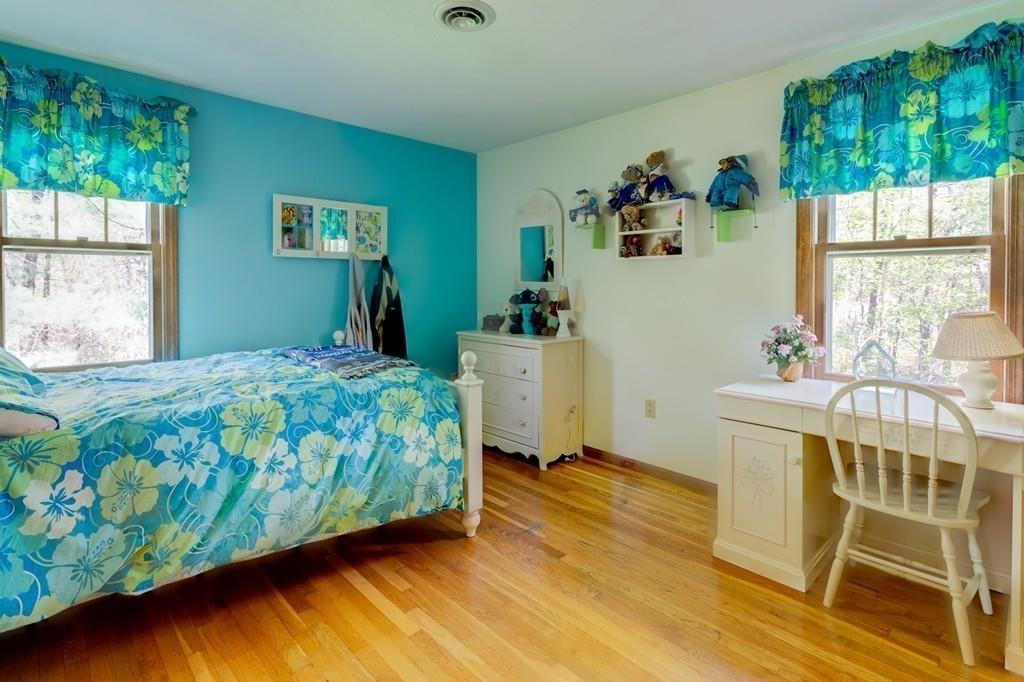 25 Young Road Foxboro, MA 02035 - Photo 19 of 41 Gallery Image 19