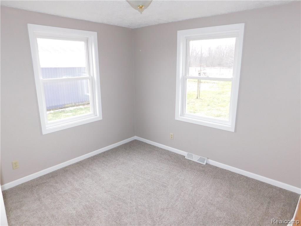 1401 North Cedar Road Fowlerville, MI 48836 - Photo 5 of 20 DSCN0024.JPG